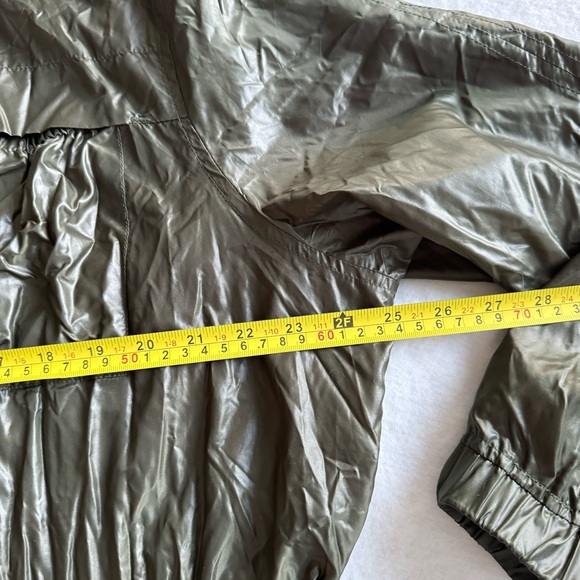 BLANK NYC Olive Green Lightweight Utility Packable Rain Jacket Oversized Size XS - Picture 10 of 13